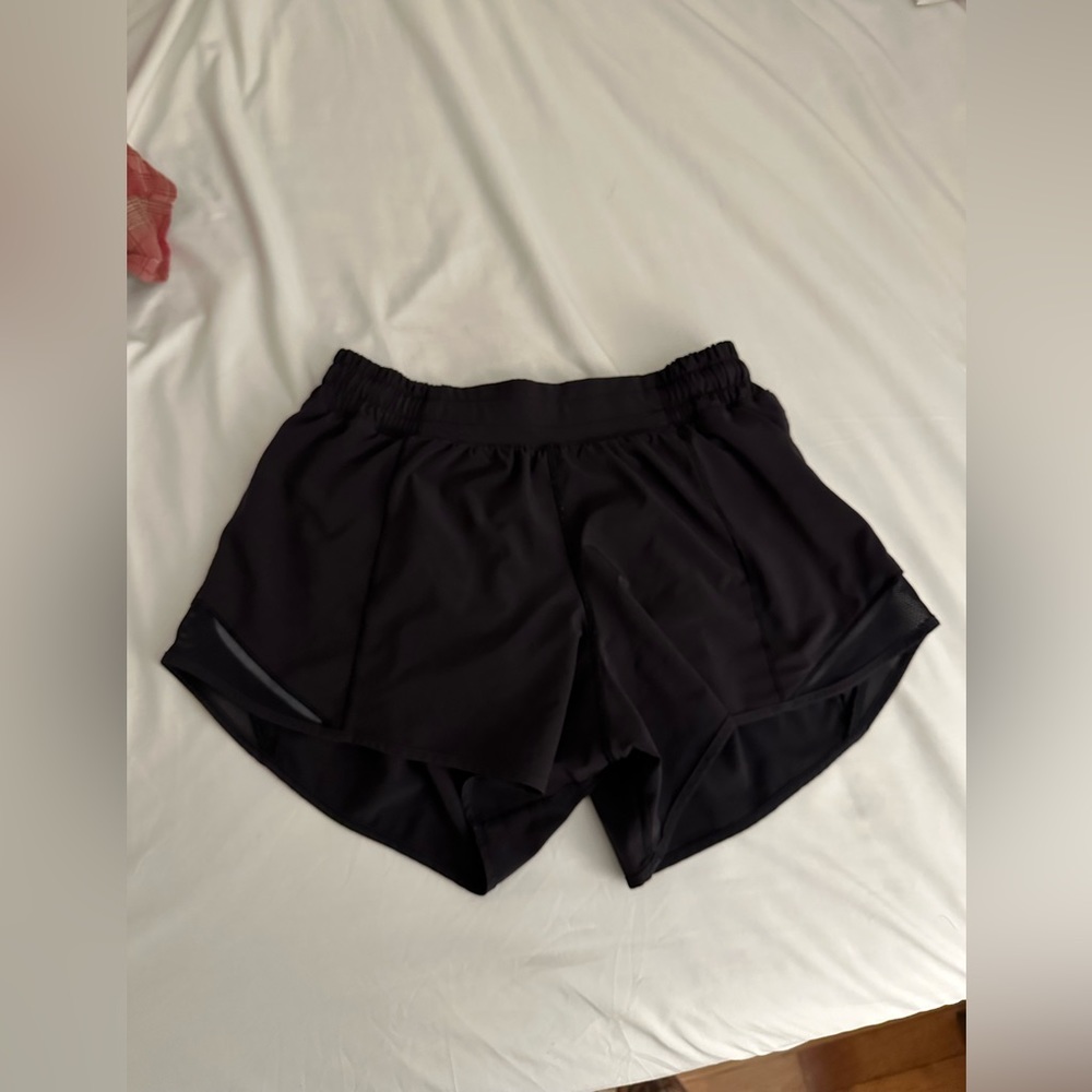 Lululemon 2” Hotty Hot Shorts